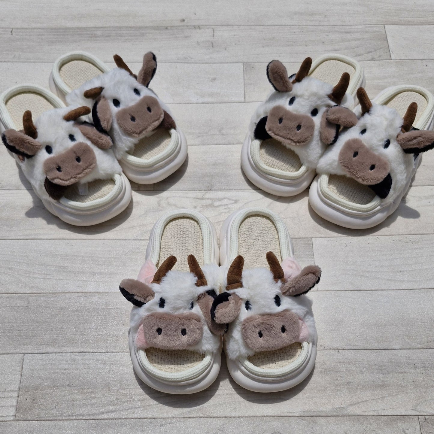 🐄 Pantuflas de Vaquita mas medias de regalo 🎁💖